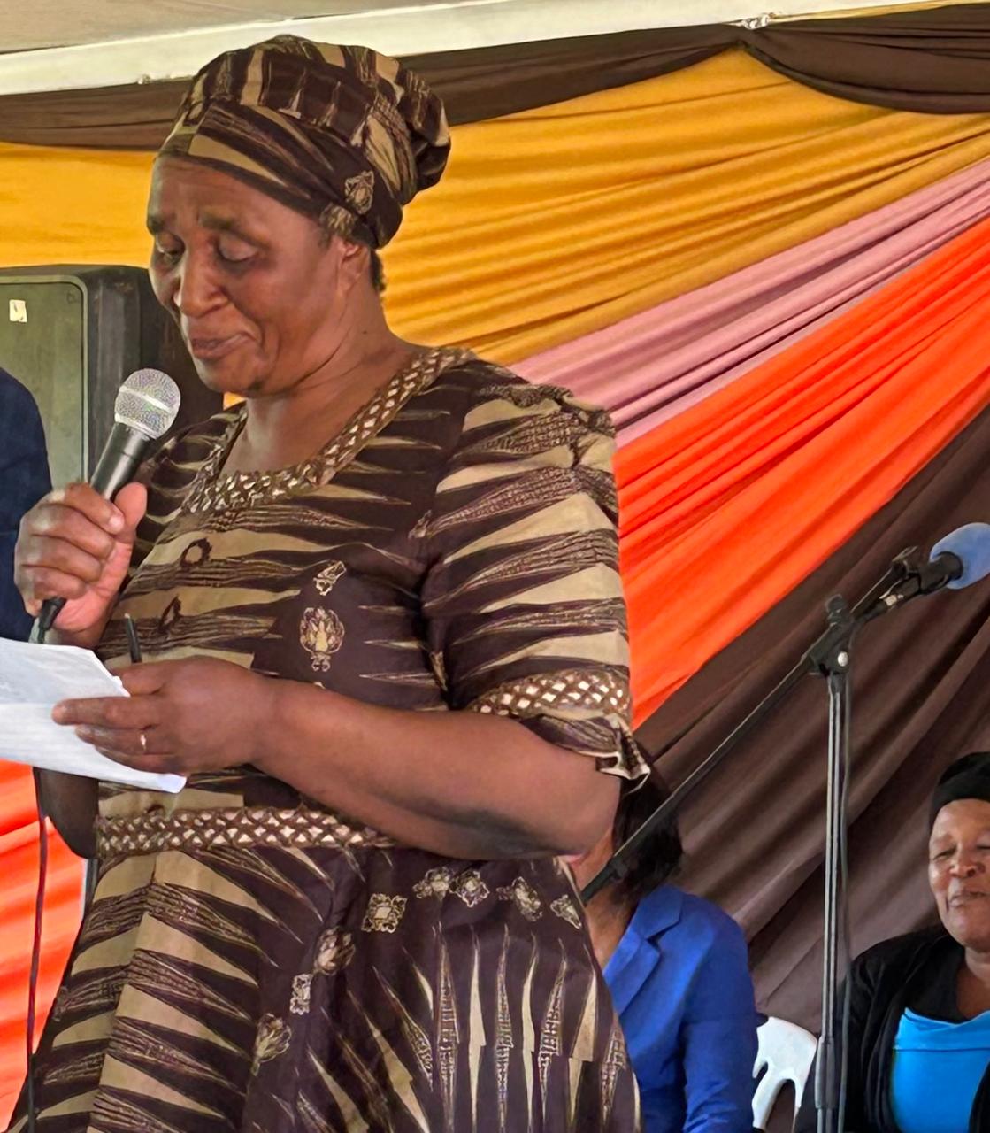 Mrs, Luzipho